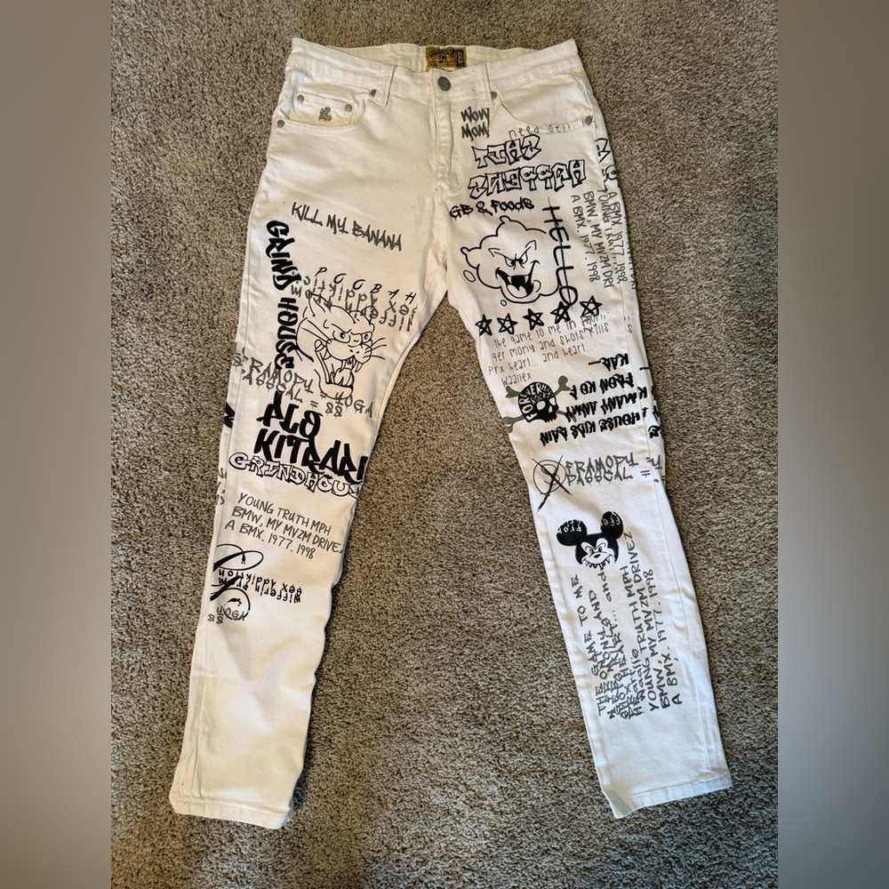 White Graphic Straight Men’s Jeans